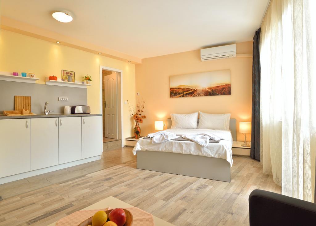 Central Studio #3 Burgas City Exterior foto